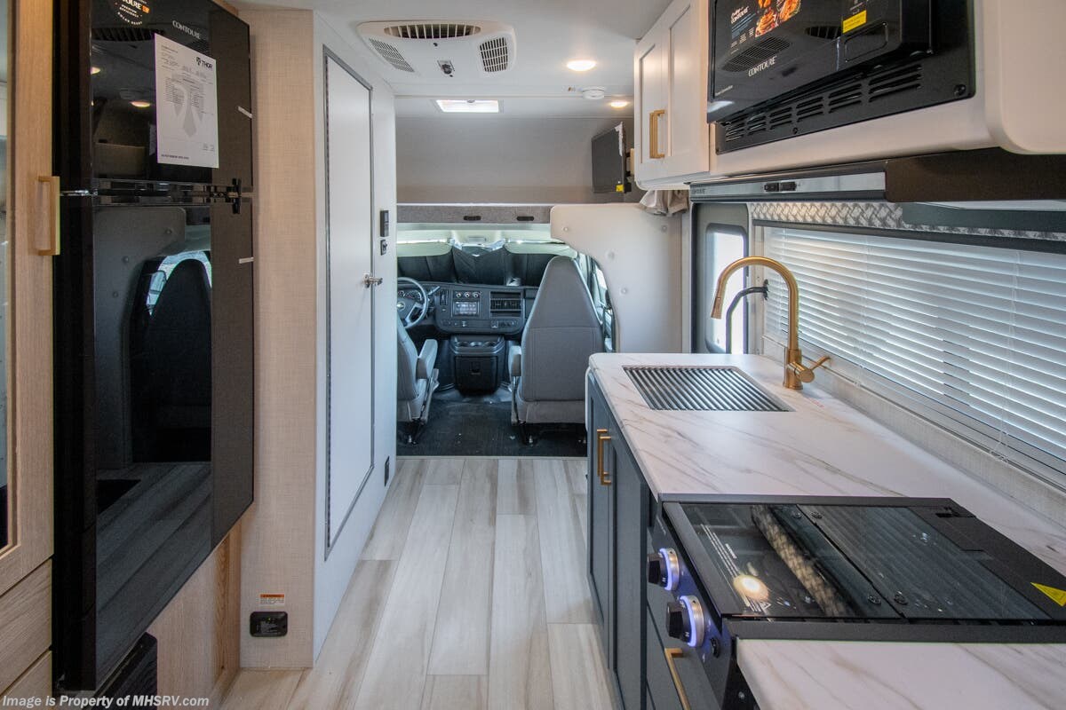 2026 Thor Motor Coach Quantum LC19 - New Class C For Sale by Motor Home Specialist in Alvarado, Texas