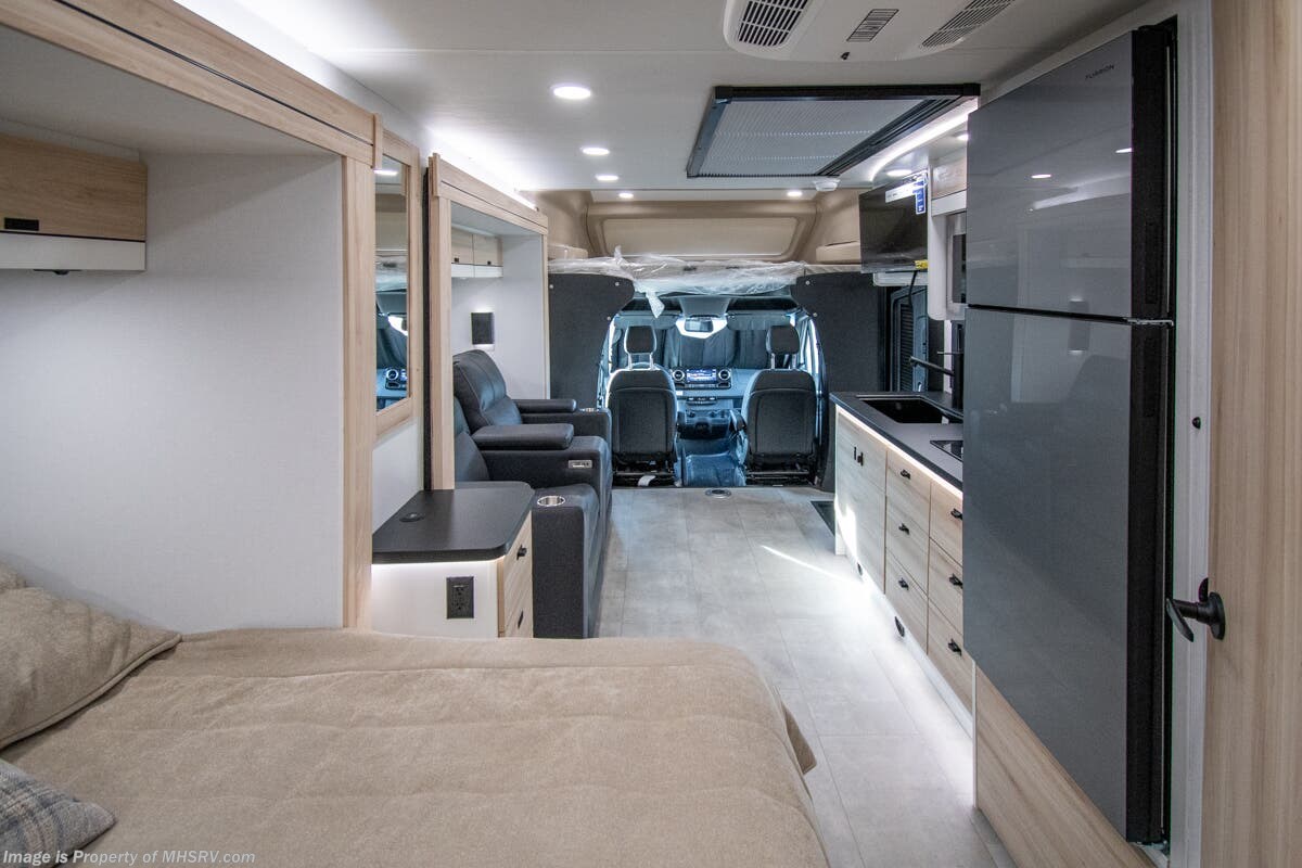 2026 Entegra Coach Qwest 25L - New Class C For Sale by Motor Home Specialist in Alvarado, Texas