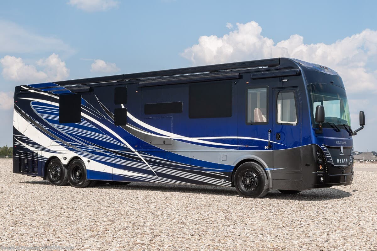 2026 Foretravel Realm Presidential Luxury Villa Bunk (LVB) W/ Spa