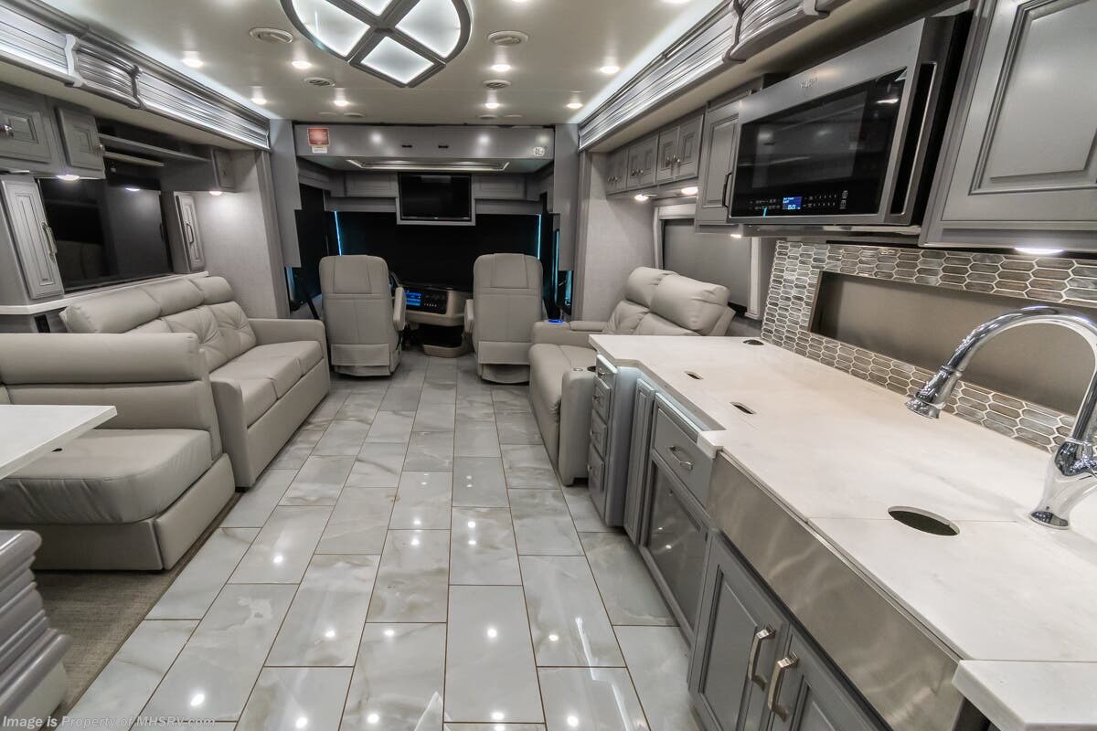 2024 Holiday Rambler Armada 44LE - Used Diesel Pusher For Sale by Motor Home Specialist in Alvarado, Texas features Bath & 1/2