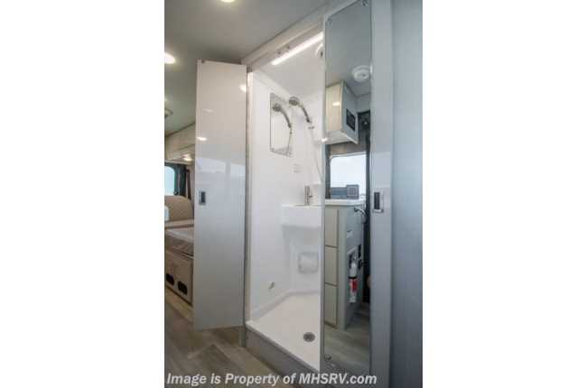 Thor Rear Bezel 2026 Thor Motor Coach Tellaro 20Y Rear Living RV W/ 9 Speed ...