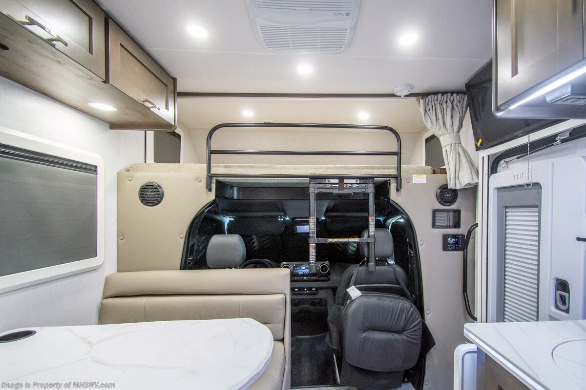 2026 Isata 3 Series 24TW by Dynamax Corp from Motor Home Specialist in Alvarado, Texas