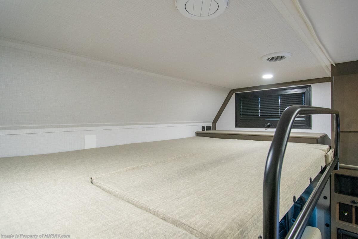 New 2026 Dynamax Corp DX3 37RB available in Alvarado, Texas