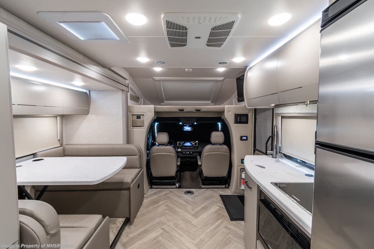 2025 Thor Motor Coach Tiburon 24TT - Used Class C For Sale by Motor Home Specialist in Alvarado, Texas