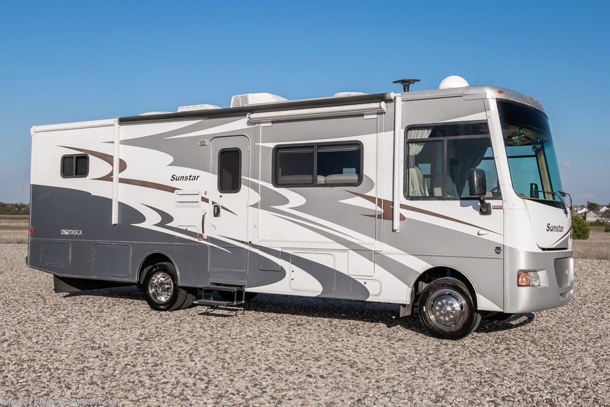 2012 Itasca Sunstar 30T RV W/ Solar, 7 Foot Ceiling &amp; More
