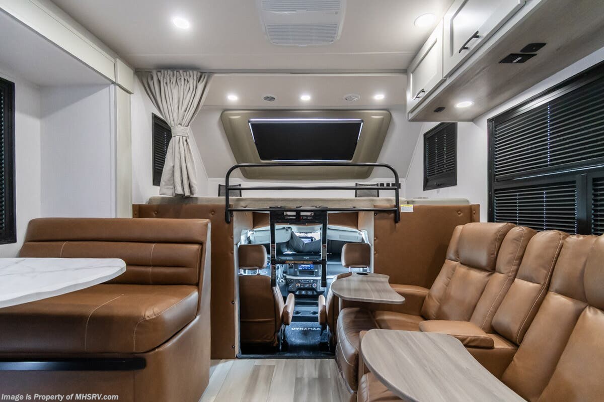 2026 Isata 6 Series 31KS by Dynamax Corp from Motor Home Specialist in Alvarado, Texas