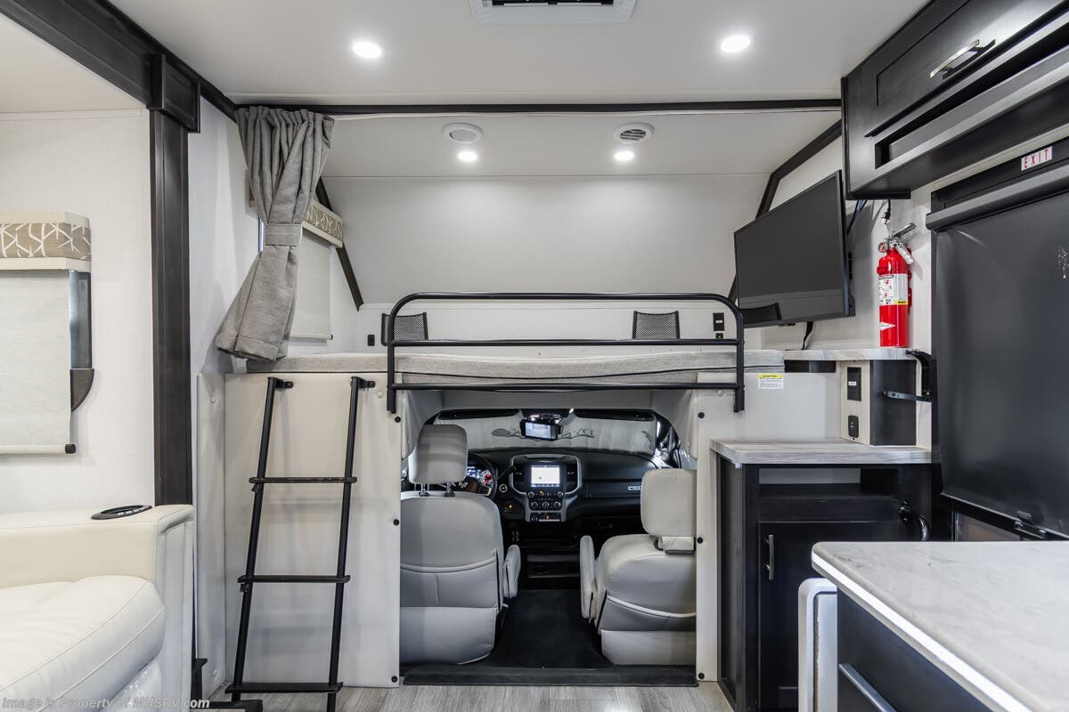 2024 Isata 5 Series 28SS by Dynamax Corp from Motor Home Specialist in Alvarado, Texas