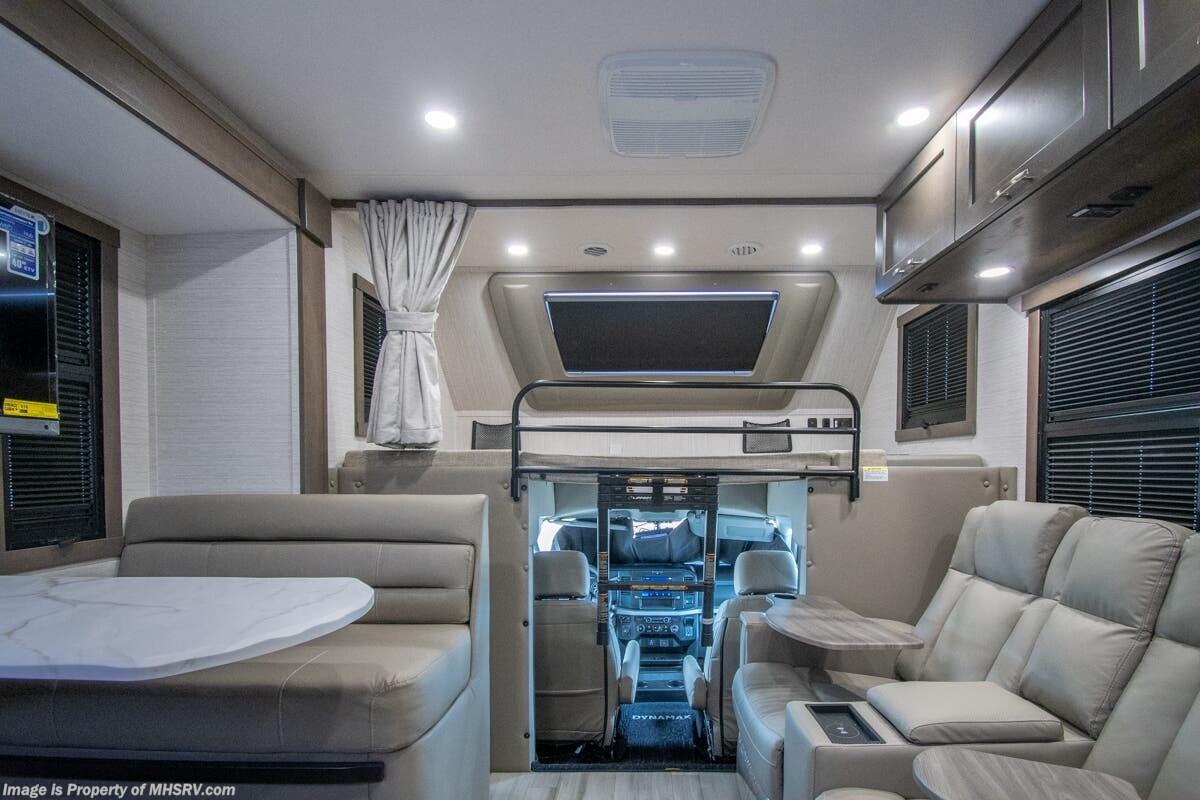 2026 Isata 6 Series 31KS by Dynamax Corp from Motor Home Specialist in Alvarado, Texas