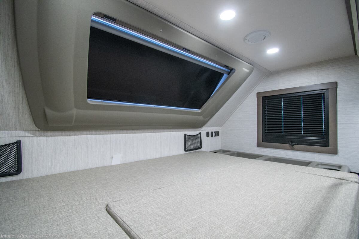 New 2026 Dynamax Corp Isata 6 Series 31KS available in Alvarado, Texas