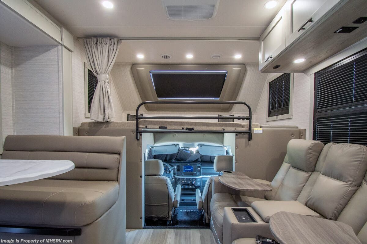2027 Isata 6 Series 31KS by Dynamax Corp from Motor Home Specialist in Alvarado, Texas
