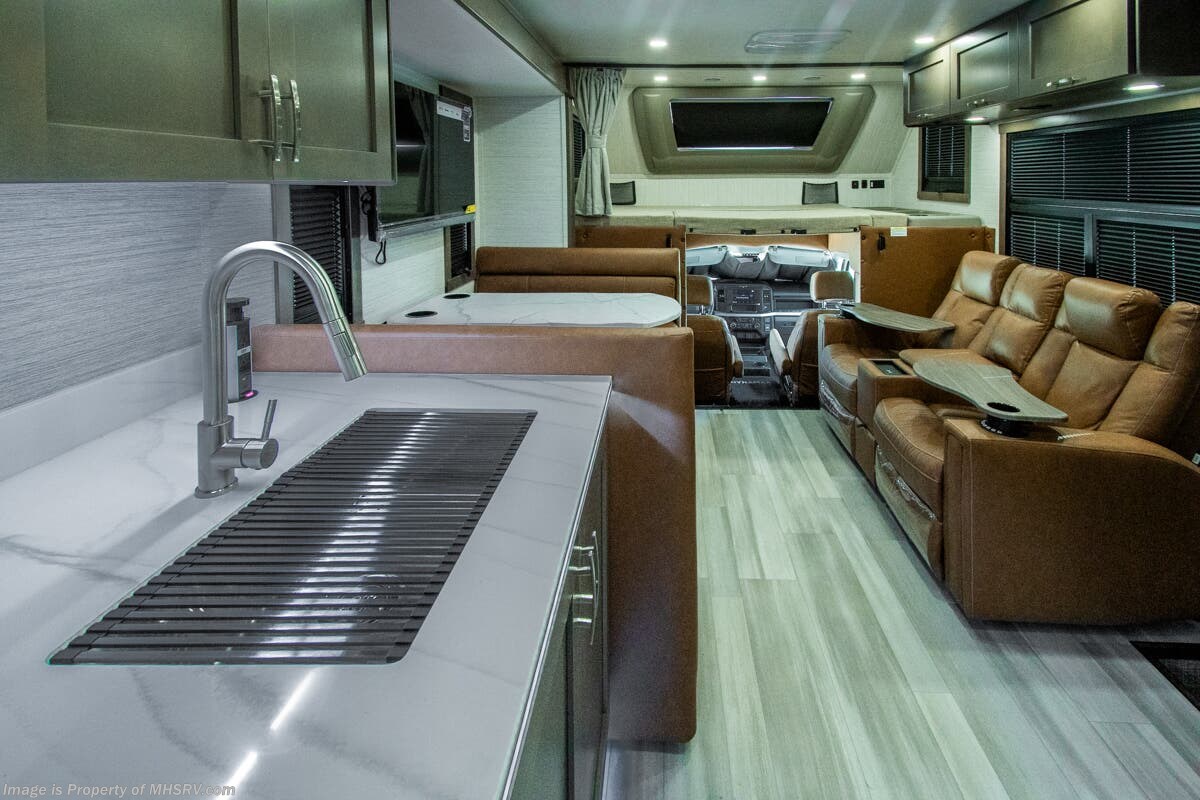 2027 Dynamax Corp Isata 6 Series 31KS - New Class C For Sale by Motor Home Specialist in Alvarado, Texas features Theater Seating