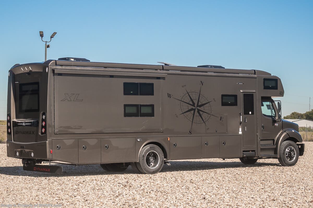 2027 Dynaquest XL 3700BD by Dynamax Corp from Motor Home Specialist in Alvarado, Texas