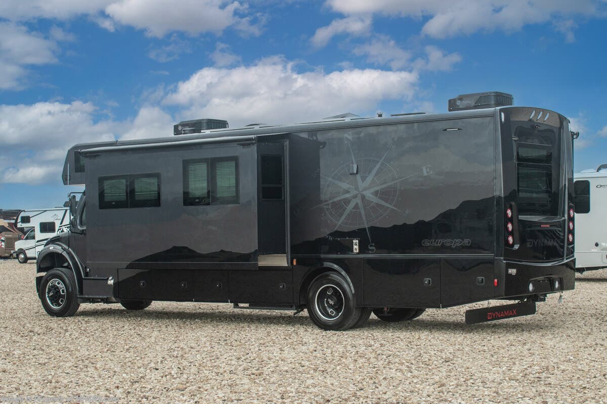 New 2027 Dynamax Corp Europa 34SS available in Alvarado, Texas