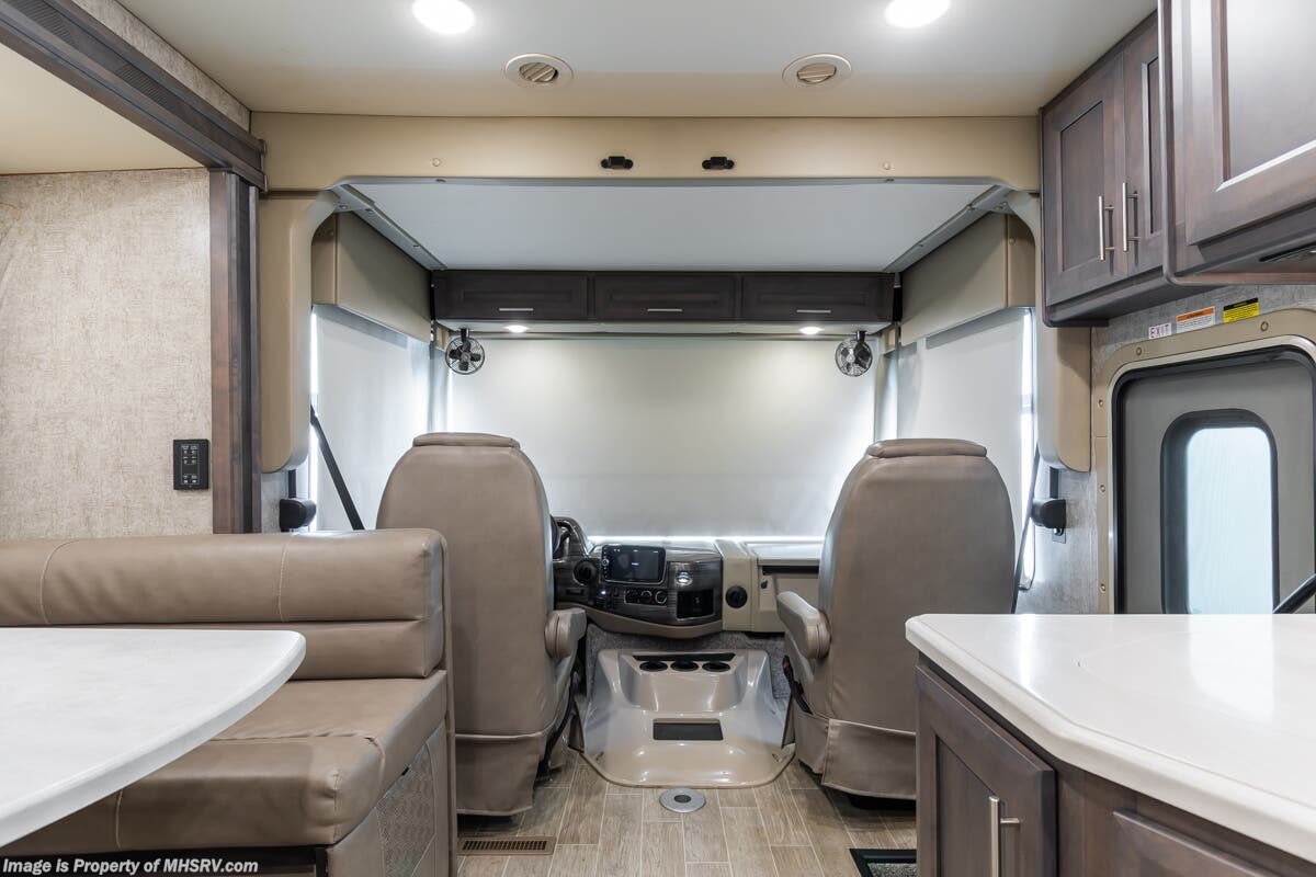 2021 Miramar 37.1 by Thor Motor Coach from Motor Home Specialist in Alvarado, Texas
