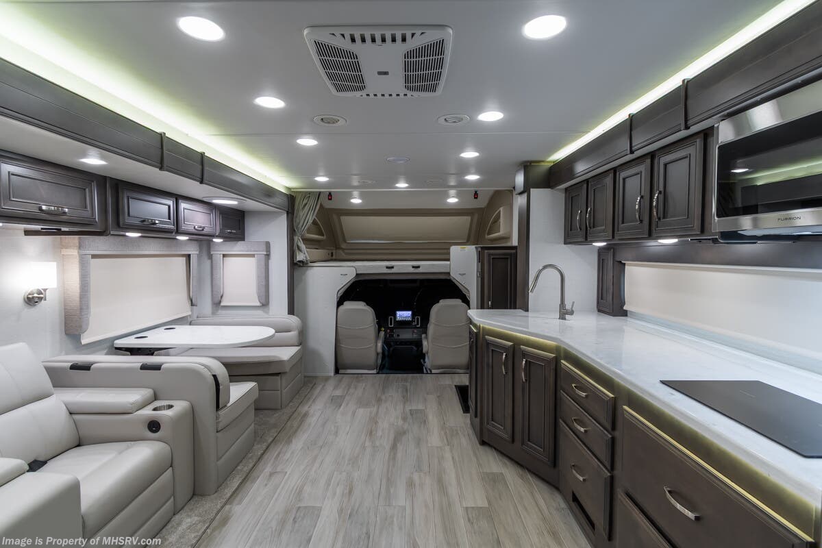 2025 Entegra Coach Accolade XL 37L - Used Class C For Sale by Motor Home Specialist in Alvarado, Texas features Theater Seating, Bunk Beds