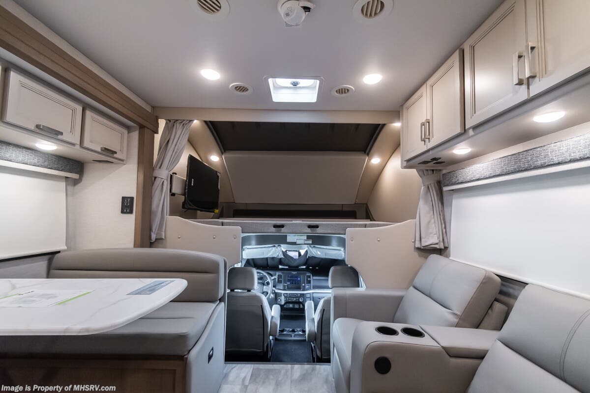 2026 Magnitude Grand L35 by Thor Motor Coach from Motor Home Specialist in Alvarado, Texas