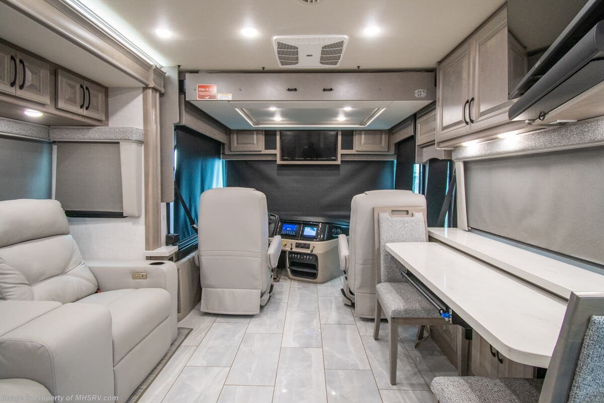 2025 Frontier GTX 39TA by Fleetwood from Motor Home Specialist in Alvarado, Texas