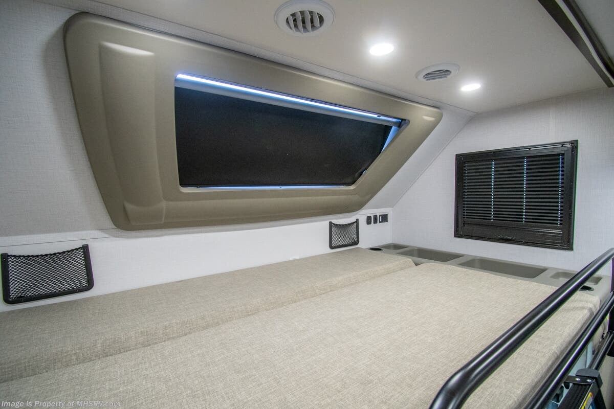 New 2026 Dynamax Corp Isata 6 Series 31KS available in Alvarado, Texas