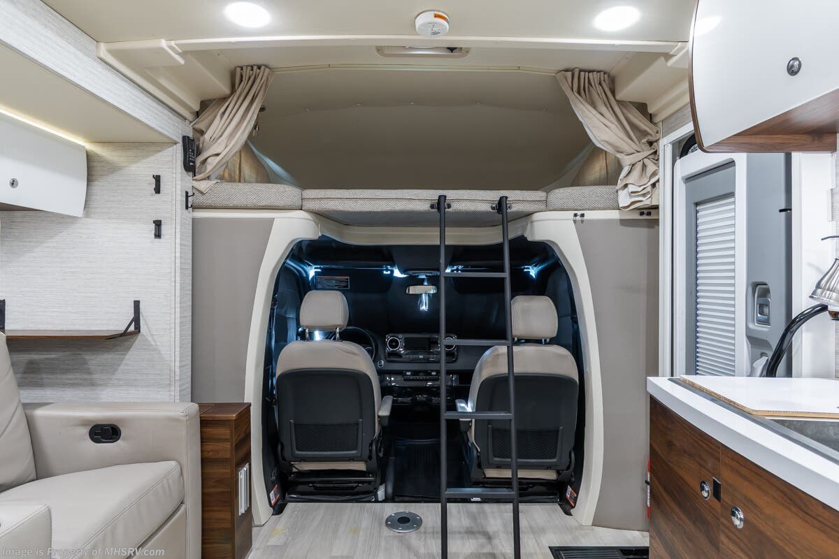 2022 Navion 24D by Winnebago from Motor Home Specialist in Alvarado, Texas