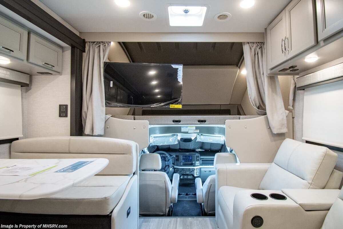 2026 Omni Trail L35 by Thor Motor Coach from Motor Home Specialist in Alvarado, Texas