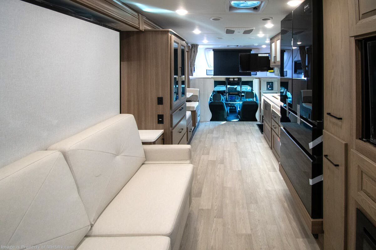 2026 East to West Bravado 29S - New Class C For Sale by Motor Home Specialist in Alvarado, Texas