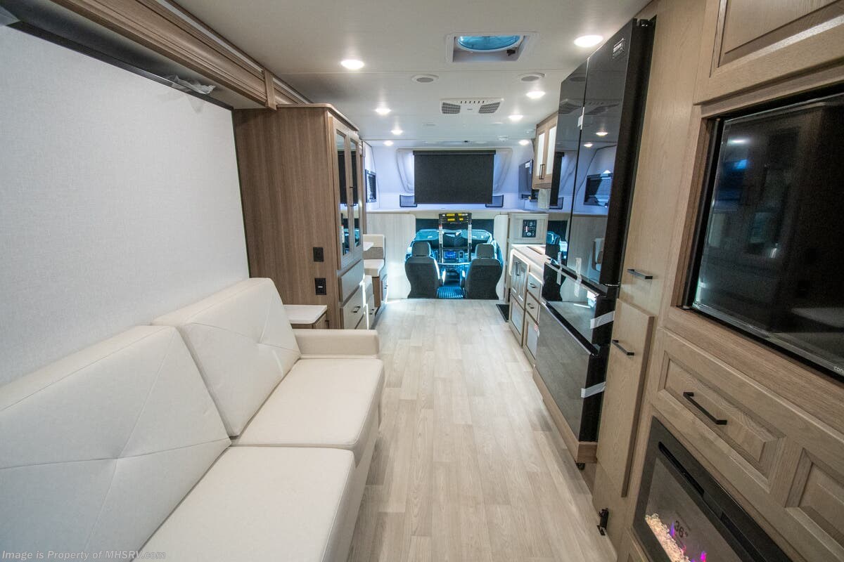 2026 East to West Bravado 29S - New Class C For Sale by Motor Home Specialist in Alvarado, Texas