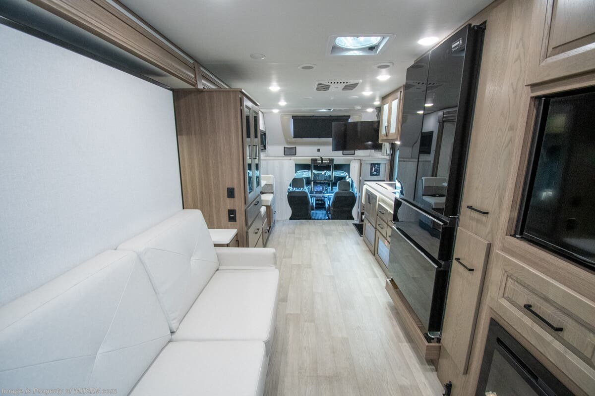 2026 East to West Bravado 29S - New Class C For Sale by Motor Home Specialist in Alvarado, Texas