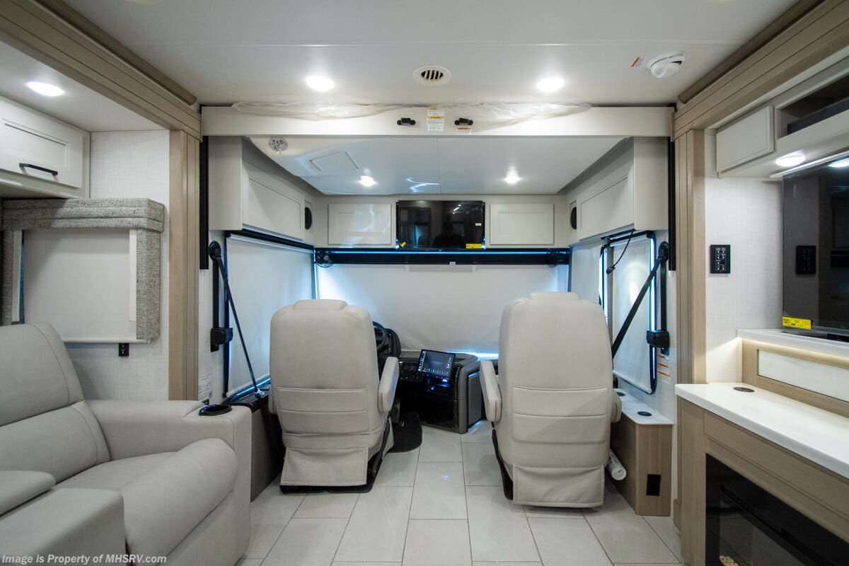 2027 Aria 3702 by Thor Motor Coach from Motor Home Specialist in Alvarado, Texas