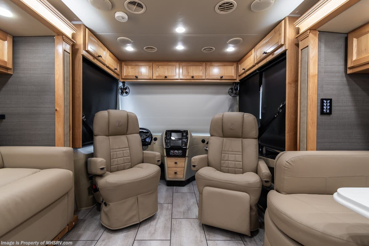 2021 Allegro Breeze 33BR by Tiffin from Motor Home Specialist in Alvarado, Texas