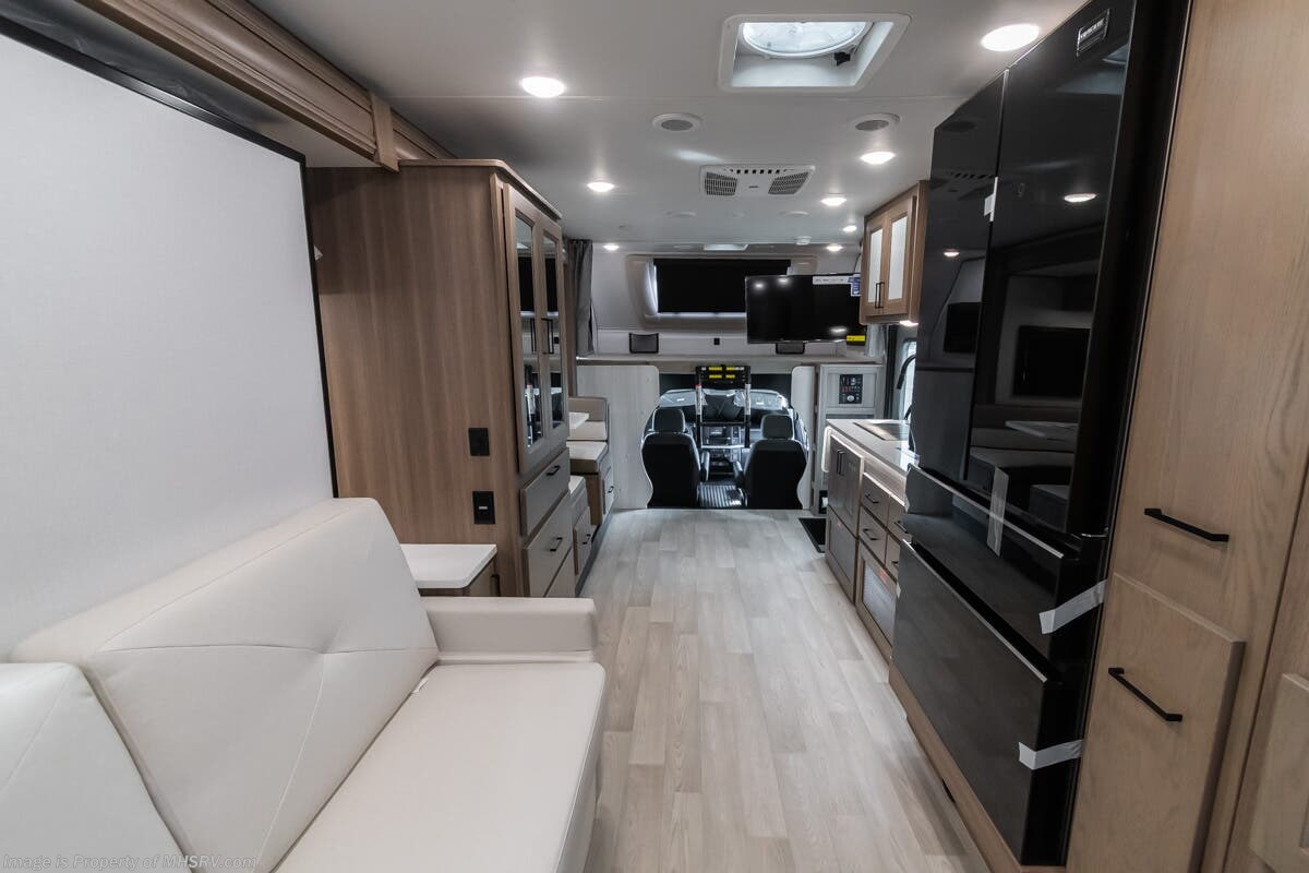 2026 East to West Bravado 29S - New Class C For Sale by Motor Home Specialist in Alvarado, Texas