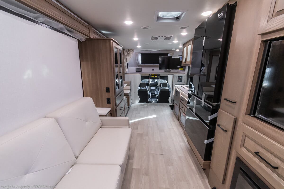 2026 East to West Bravado 29S - New Class C For Sale by Motor Home Specialist in Alvarado, Texas