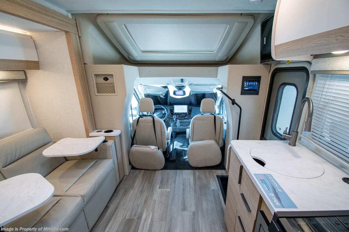 2027 Thor Motor Coach Gemini 24KB - New Class C For Sale by Motor Home Specialist in Alvarado, Texas
