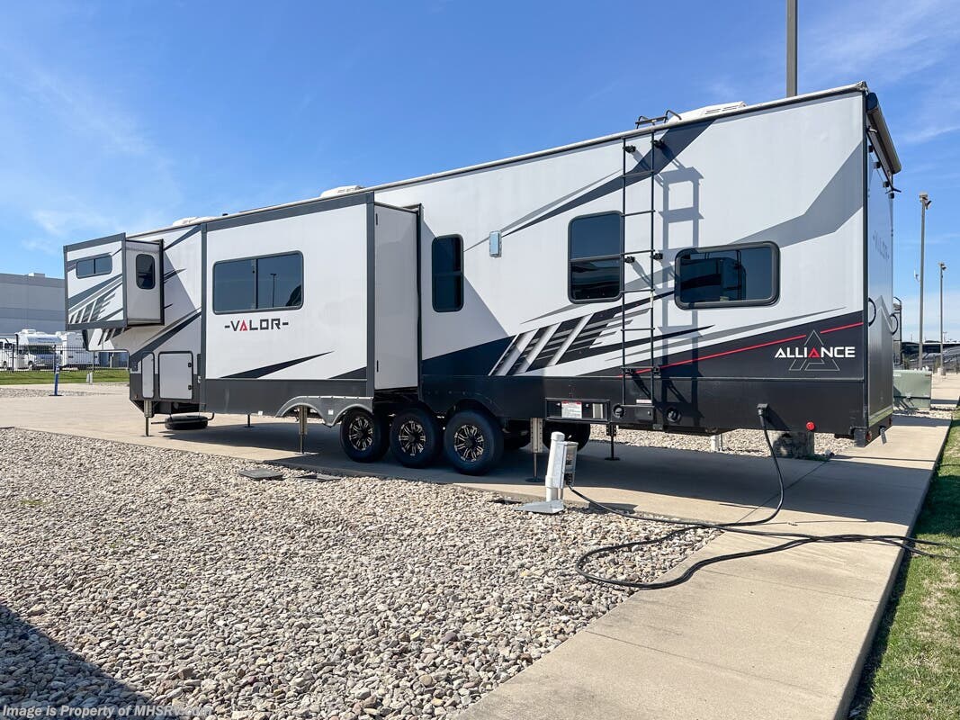Used 2023 Alliance RV Valor 40V13 available in Alvarado, Texas