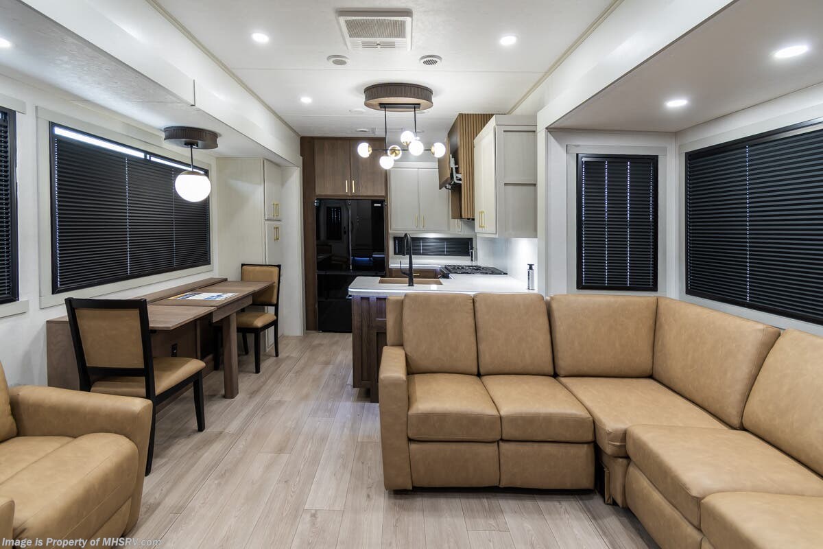 2026 Dutchmen Denali 366RK - Used Fifth Wheel For Sale by Motor Home Specialist in Alvarado, Texas features Theater Seating