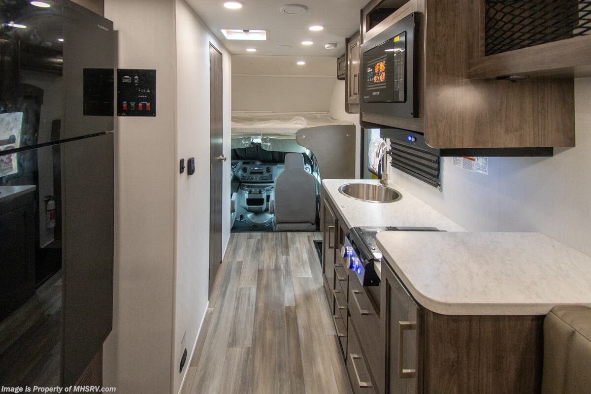 2026 Entegra Coach Odyssey SE 20LF - New Class C For Sale by Motor Home Specialist in Alvarado, Texas
