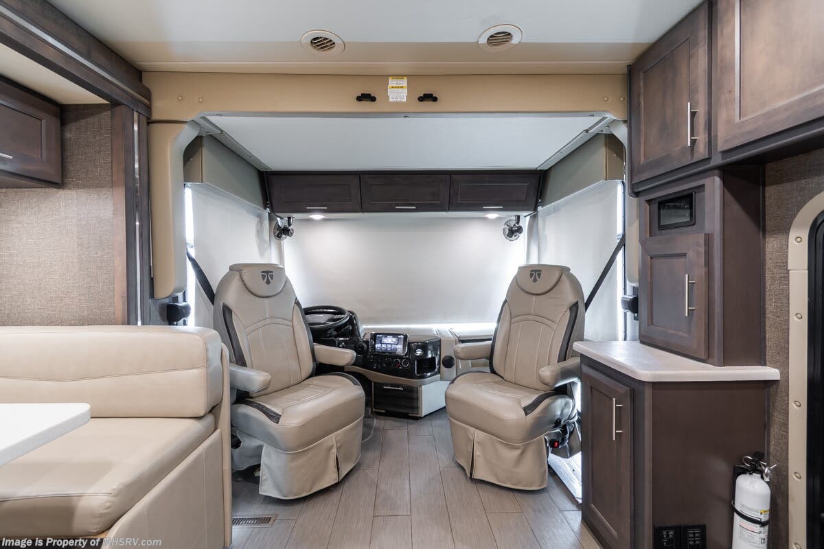 2022 Palazzo 37.5 by Thor Motor Coach from Motor Home Specialist in Alvarado, Texas