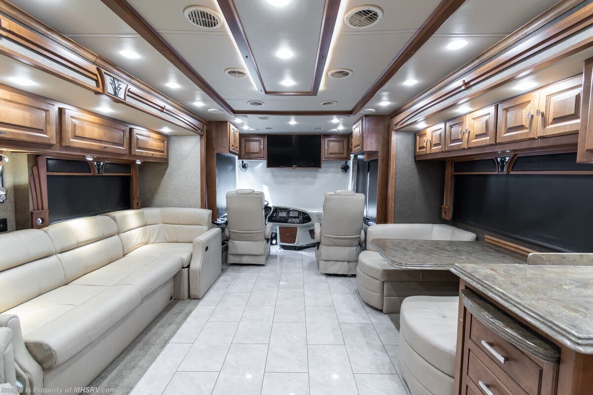 2017 Tiffin Phaeton 40IH - Used Diesel Pusher For Sale by Motor Home Specialist in Alvarado, Texas