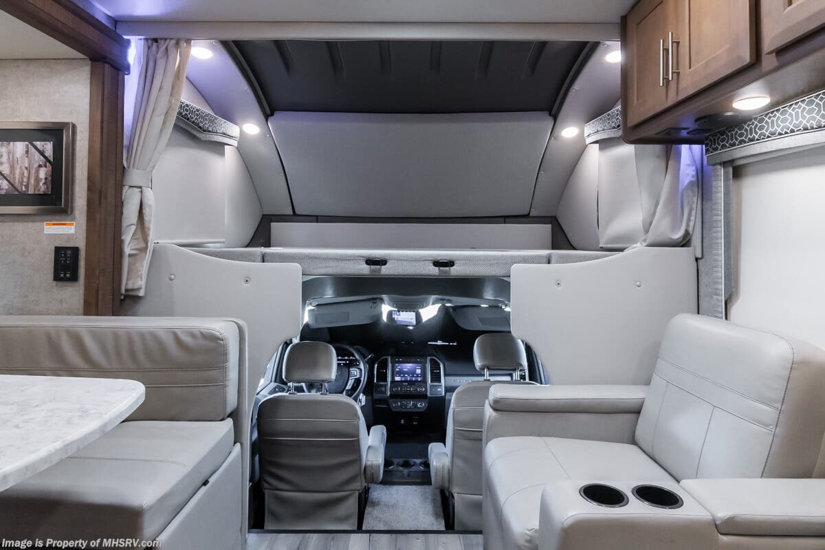 2022 Magnitude XG32 by Thor Motor Coach from Motor Home Specialist in Alvarado, Texas