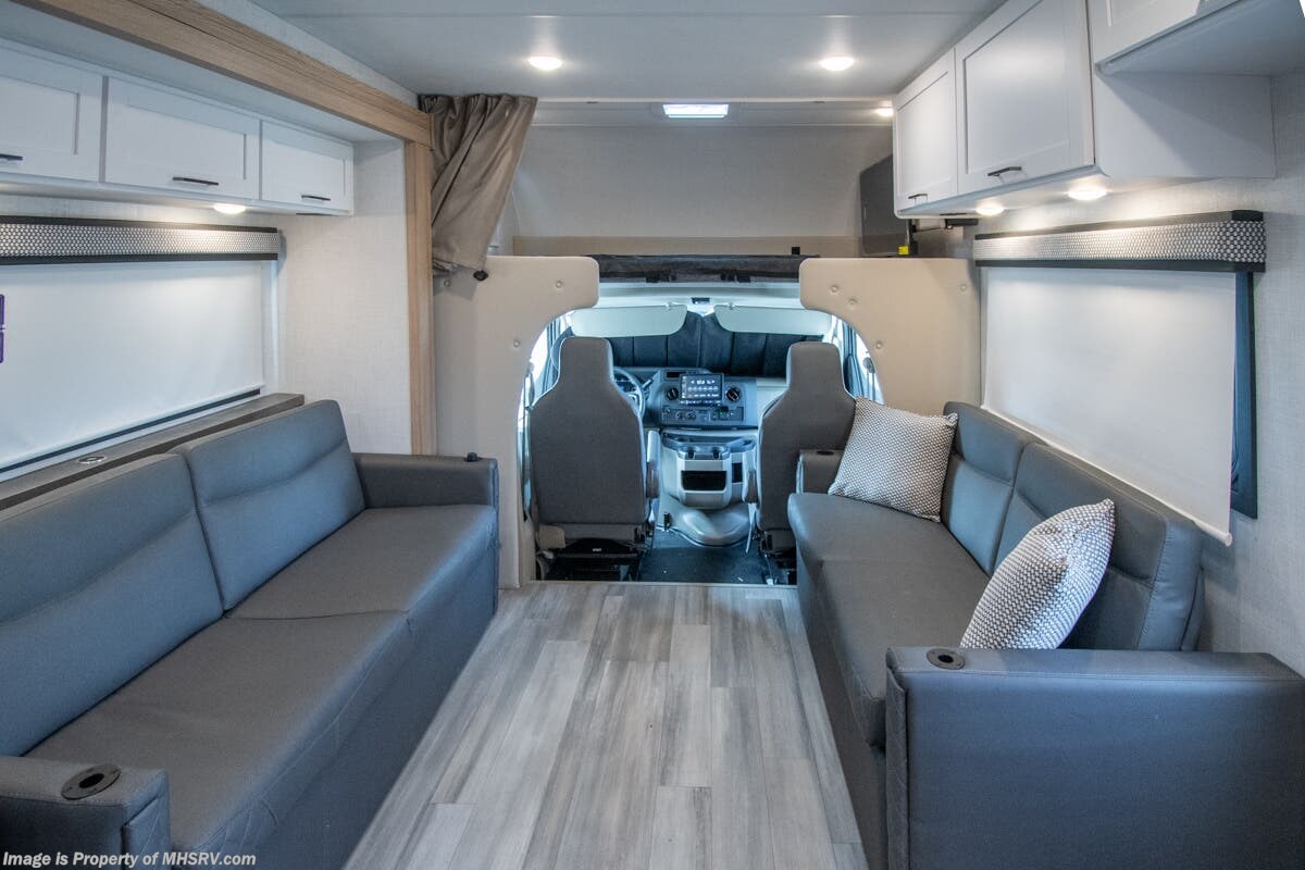 2027 Thor Motor Coach Outlaw 29J - New Toy Hauler For Sale by Motor Home Specialist in Alvarado, Texas