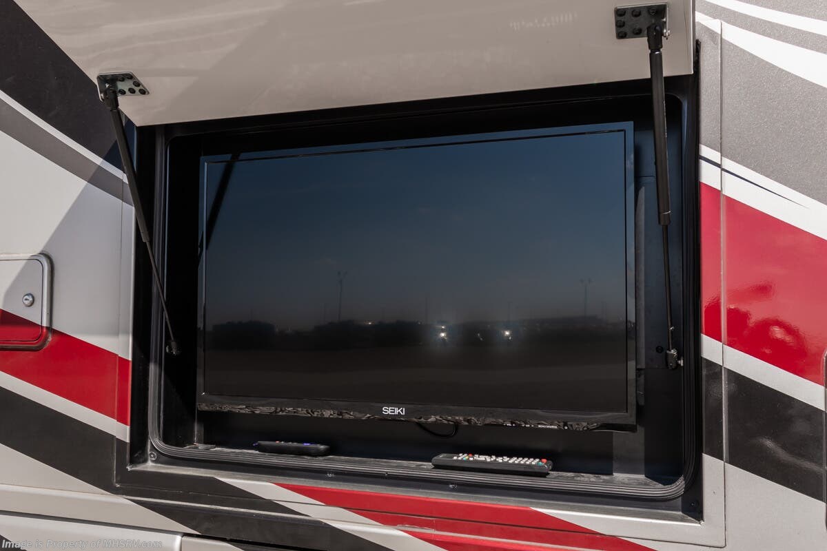 2016 Outlaw 37LS by Thor Motor Coach from Motor Home Specialist in Alvarado, Texas