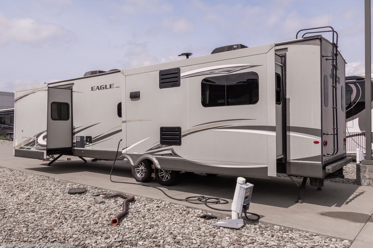 Used 2017 Jayco Eagle 338RETS available in Alvarado, Texas