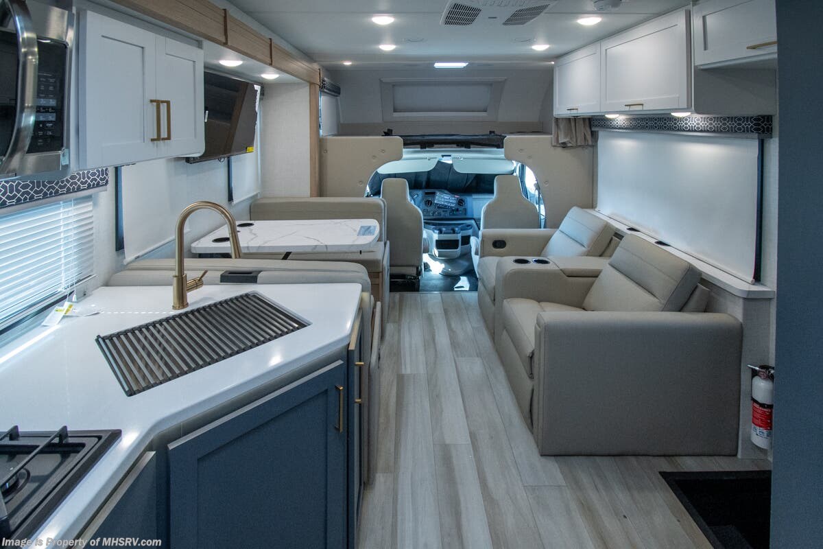 2027 Thor Motor Coach Quantum LF31 - New Class C For Sale by Motor Home Specialist in Alvarado, Texas features Bunk Beds, Theater Seating