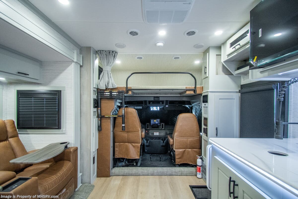 2027 DX3 37BD by Dynamax Corp from Motor Home Specialist in Alvarado, Texas