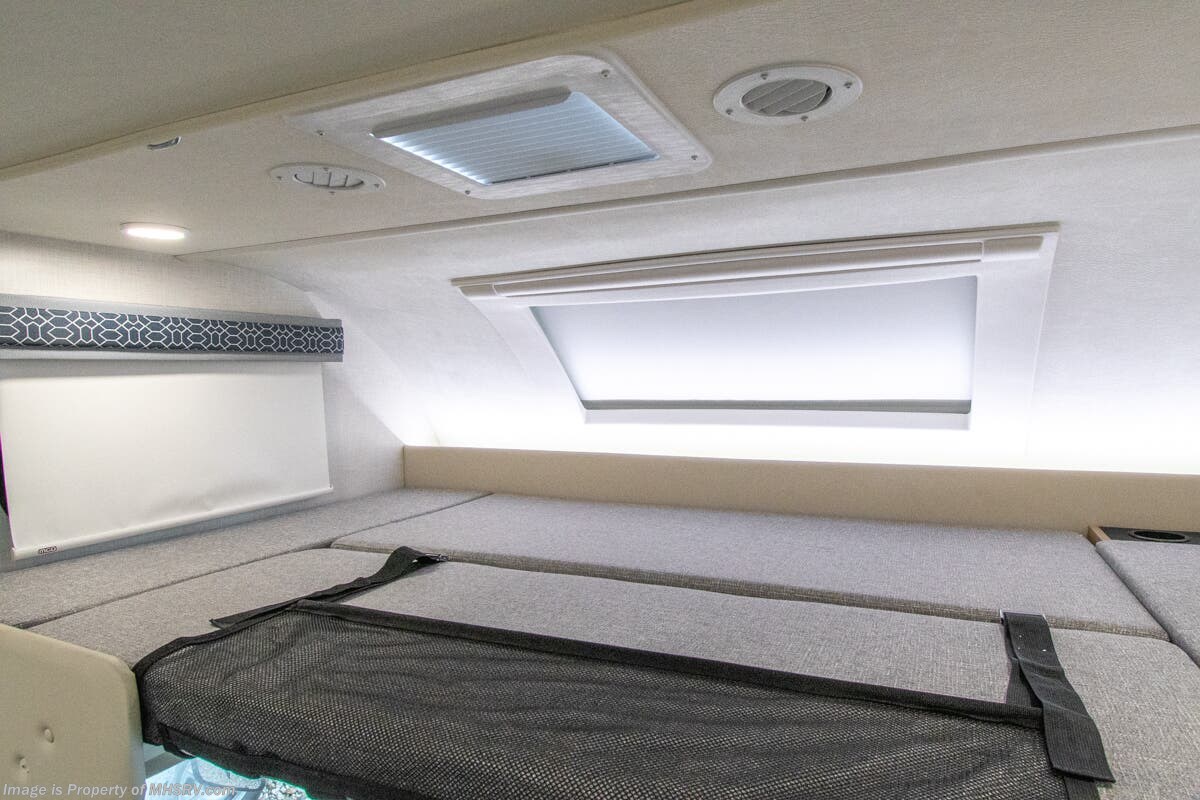 New 2027 Thor Motor Coach Quantum LC28 available in Alvarado, Texas