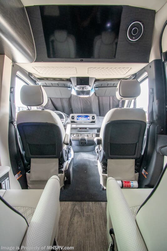 2027 V-RV 7RL by OGV Luxury Coach from Motor Home Specialist in Alvarado, Texas