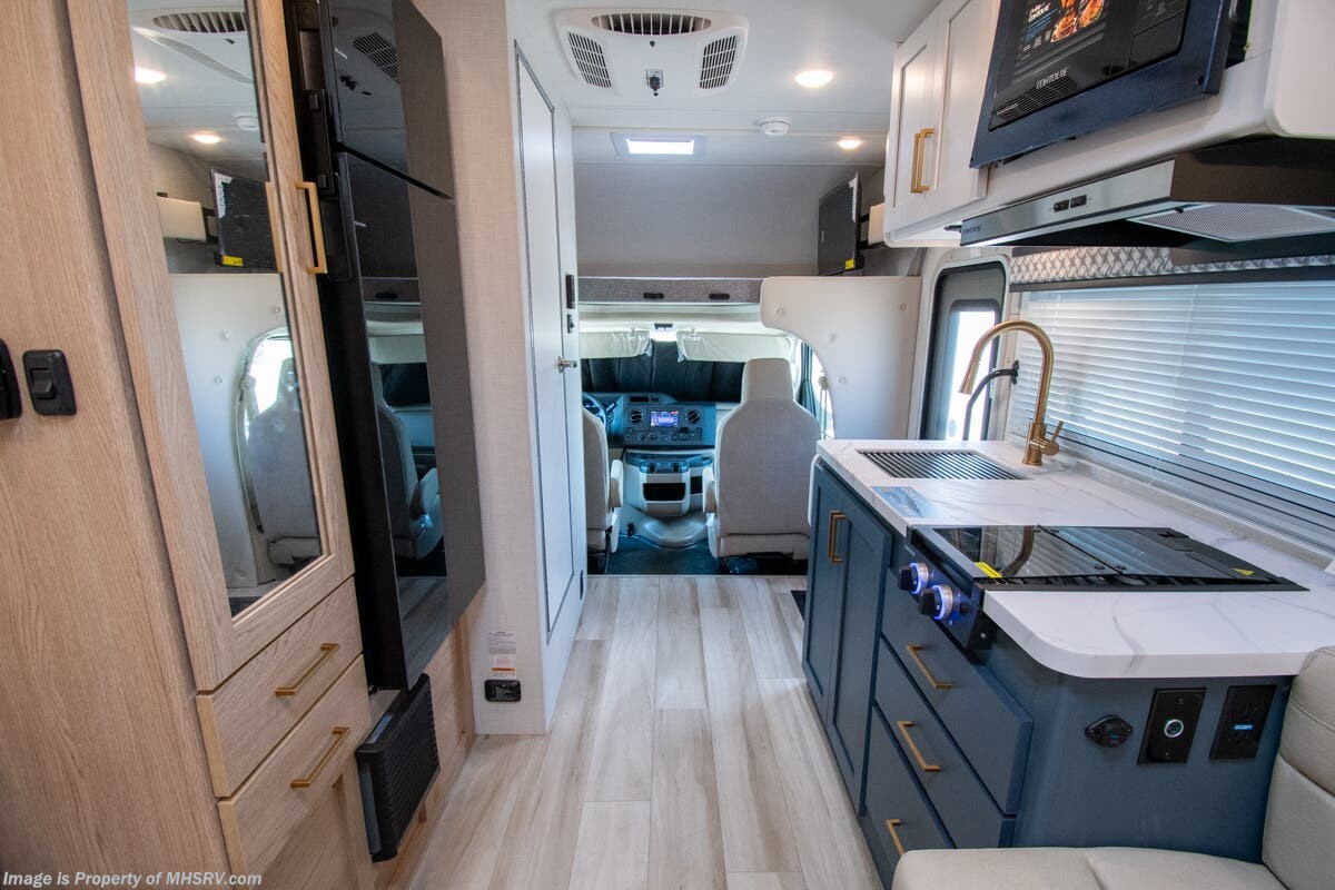 2027 Thor Motor Coach Geneva 19VT - New Class C For Sale by Motor Home Specialist in Alvarado, Texas