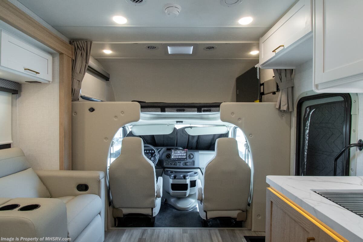 2027 Four Winds 31H by Thor Motor Coach from Motor Home Specialist in Alvarado, Texas