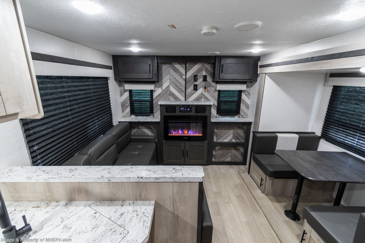 2023 K-Z Connect SE 221RESE - Used Travel Trailer For Sale by Motor Home Specialist in Alvarado, Texas