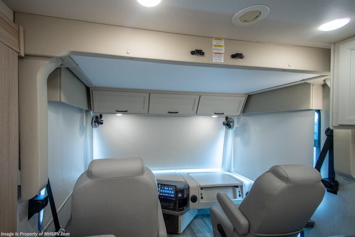 New 2027 Thor Motor Coach Palazzo GT 33.6 available in Alvarado, Texas