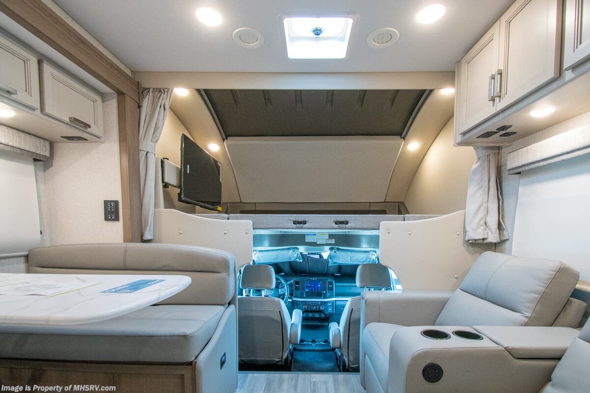 2027 Omni Trail L35 by Thor Motor Coach from Motor Home Specialist in Alvarado, Texas